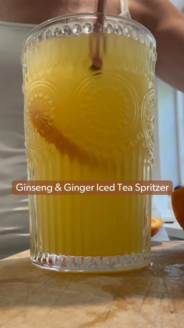 Spicy, sparkly, and seriously refreshing 🍊✨Meet your new go-to summer energiser: our Ginseng + Ginger Iced Tea Spritzer 🧊 Together, they make a zesty cooler that lifts you up — sip by sip. 

🌿 Brew 1 Ginseng & Ginger tea bag in 250ml boiling water 
❄️ Let it cool, then chill in fridge for at least one hour 
🧊 Add ice to a glass, pour in the chilled tea 
🍊 Add a splash of fresh orange juice and top with soda water 
✨ Garnish with a slice of orange 

It’s the kind of pick-me-up your day has been waiting for⚡ 
 
#NutraTea #IcedTeaRecipe #GinsengTea #GingerTea #Ginseng&Ginger #HerbalTea #SummerDrinks #NaturalEnergy #TeaSpritzer #ColdTea #HealthyHabits #FunctionalTea #TeaWithBenefits #FunctionalTea  #RefreshAndRecharge #SipWell #TastesLikeSummer #Wellness #HealthyChoices